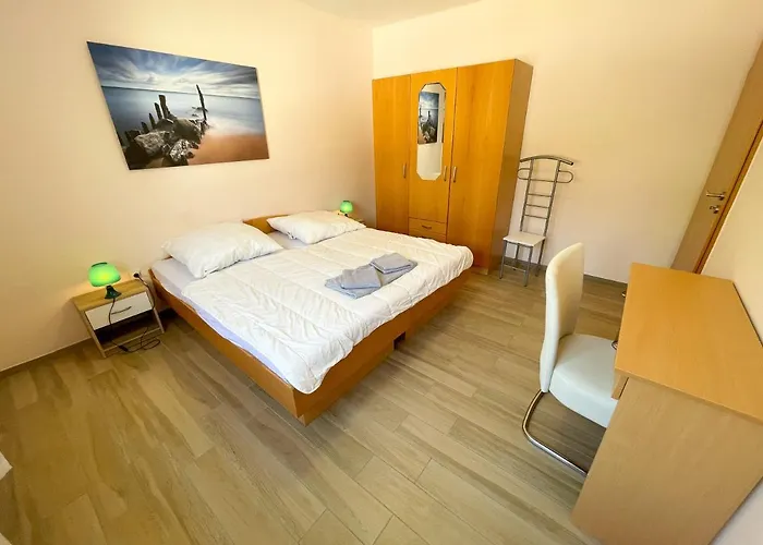 Sams Novi Vinodolski